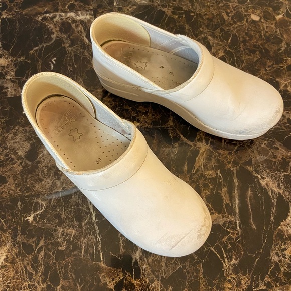 Dansko White Clogs, Leather size 39 - Picture 4 of 8